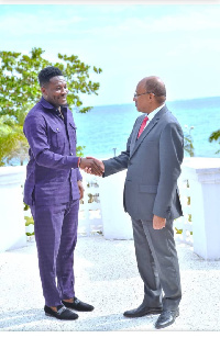 Asamoah Gyan and President Mwinyi