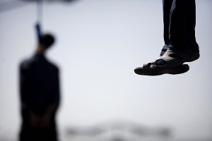 Suicide Man Hangs Fresh