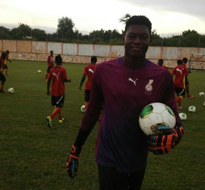 Former Hearts goalie Muntawakilu