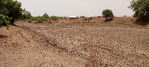 The dried up Damankung Yili dam