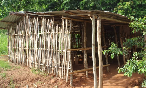 The structure can collapse with the advent of heavy rains or wind