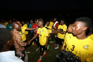 Sports Minister Nii Lante Vanderpuye visits Black Stars at training