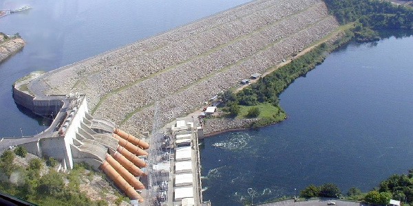 The Akosombo Dam is located on the Volta Lake