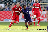 Ashimeru (right) challenges for a ball in the game