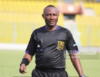 Referee Samuel Sukah