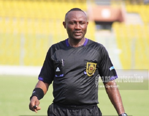 Referee Samuel Sukah