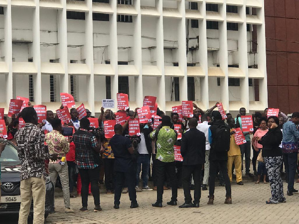 Customers of Menzgold at the circuit court