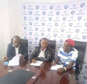 Isaac Oduro pens a two year deal with AFC Leopards