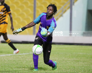 Goalkeeper Robert Dabuo