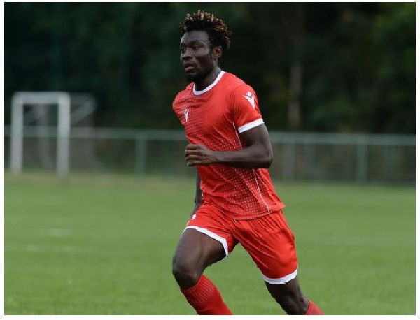 Ibrahim Mustapha, Footballer