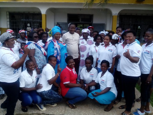 The defectors (in NPP shirts with Rex Asanga, NPP's parliamentary candidate for Bolga Central