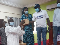 Alhaji Abdul-Wahab Hanan Aludiba donated smartphones to the NPP Communication wing