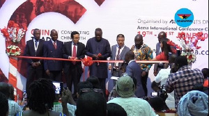 Business Development Minister, Chinese Ambassador to Ghana and others cutting the tape