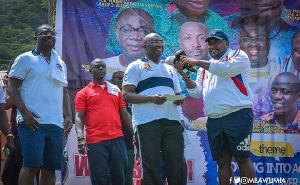 Dr. Mahamudu Bawumia speaking at the rally organised by the youth wing of NPP at Obo Kwahu