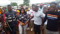 Maame Serwaa mobbed by her fans