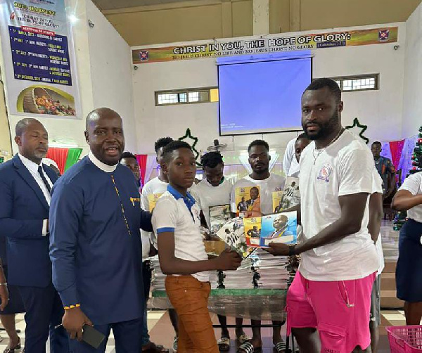 Representatives of Bright Addae Foundation making the donation