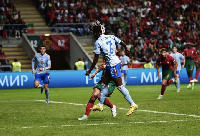 Nico (in 7 shirt) headed across goal for Morata to score