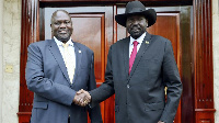 South Sudan's rebel chief Riek Machar (L) and President Salva Kiir (R)