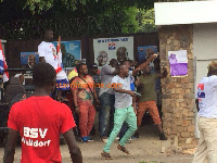 Alleged NDC supporters in front of Akufo-Addo's residence