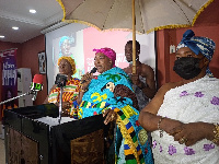 Queen mother of Akrokeri addressing women at the gathering