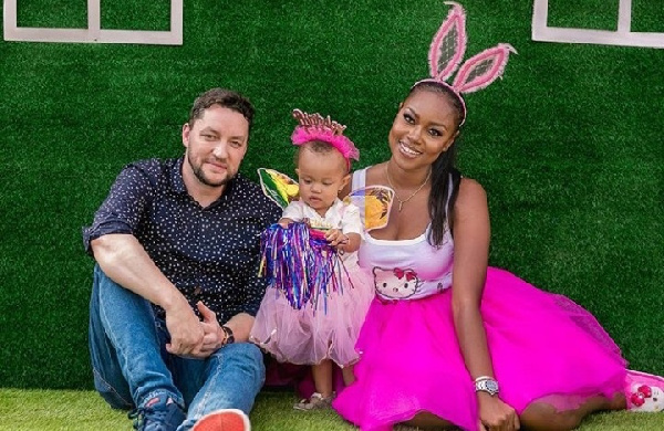 Yvonne Nelson with James Roberts and their daughter Ryn