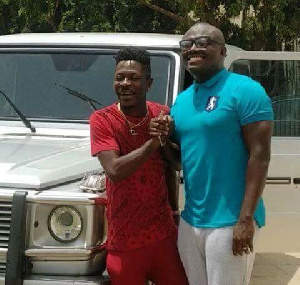 Shatta Wale has said he intends to produce a song with only Bola Ray