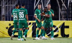 Bernard Tekpetey celebrating goal with teammates