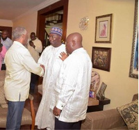 South African former president, Thabo Mbeki interacts with Nana Akufo-Addo and Dr. Bawumia.