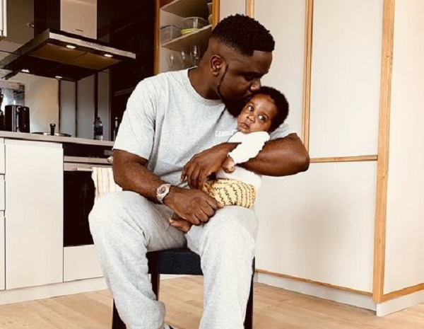 Rapper Sarkodie and his son