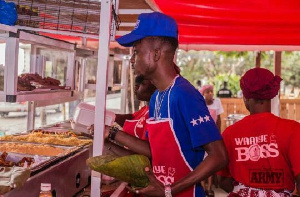 Opanka selling waakye