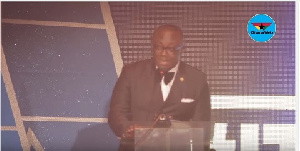 Bola Ray