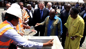 President Akufo-Addo laid the first stone for the construction of the new French embassy