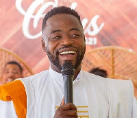 Foster Romanus is a popular Ghanaian comedian and TV presenter