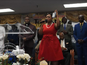 Praises and Worship at the Pentecost Church in Toronto