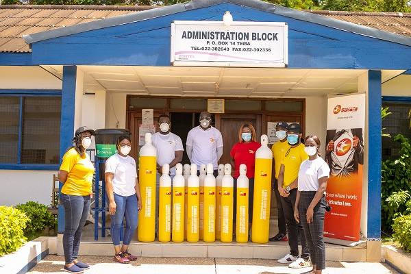 20 units of oxygen-filled cylinders were presented to the hospital