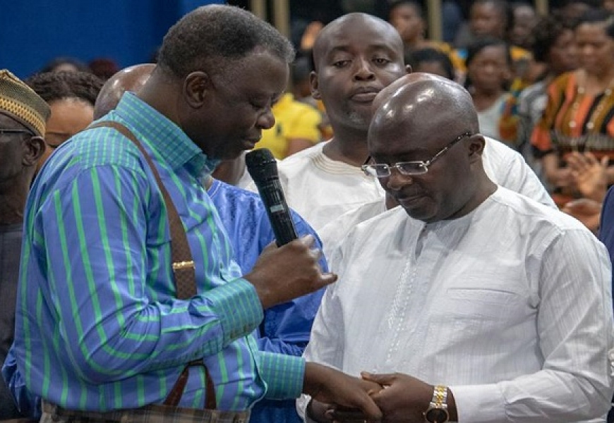 Rev. Eastwood Ababa and Vice President Dr. Mahamudu Bawumia