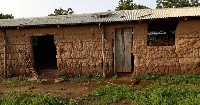 A picture of the dilapidated school in the Chantai community