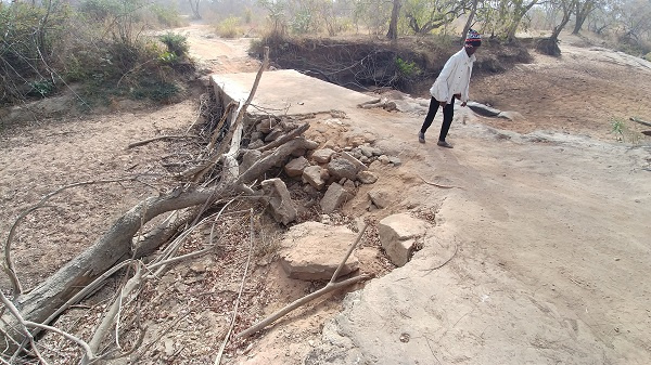 The current state of the bridge linking Kassana and Tanvieli