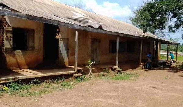 A photo of the  D/A basic school building