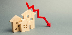 House Mortgage Arrow Down Mb