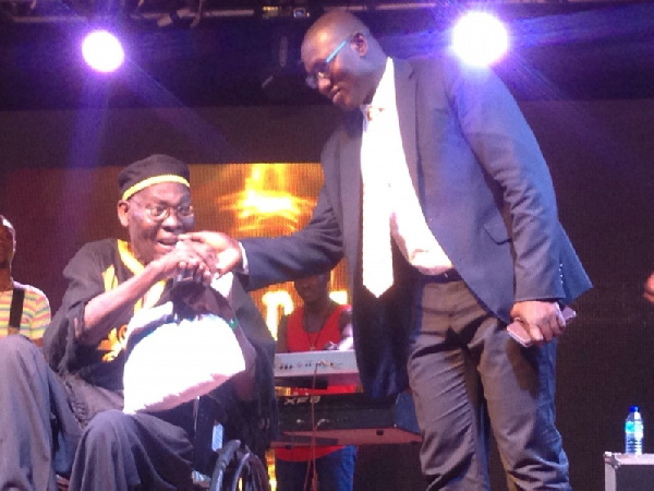 Papa Yankson (in wheelchair)