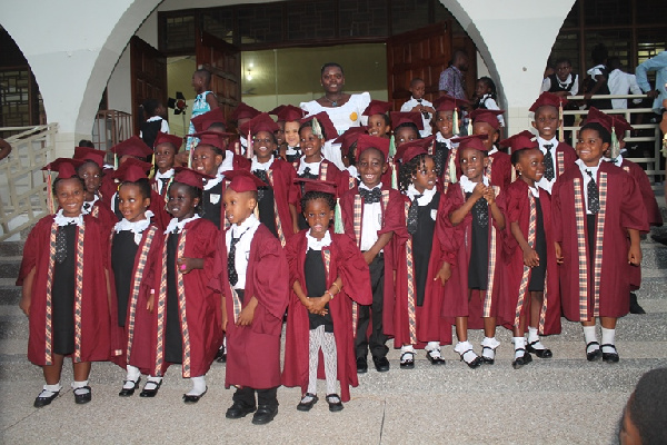 A group picture of pupils who graduated from the Pre-School