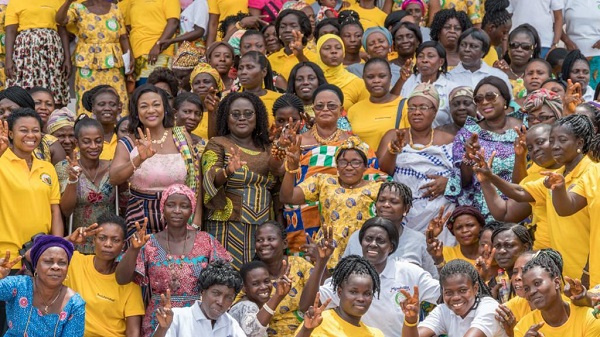 Otiko Djaba with some Ghanaian women