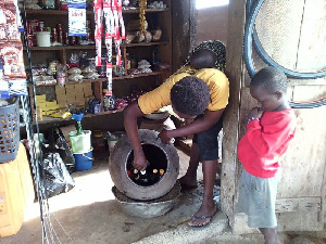 A provisions shop at Bolga-Sherigu stores drinks in clay pots