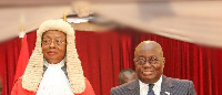 President Akufo-Addo (r) with Chief Justice Sophia Akufo (l)