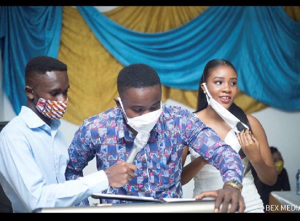 UG SRC President, Kwame Amo Ntow-Fianko (middle)