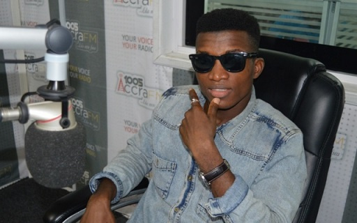 Kofi Kinaata says he is currently looking up to Stonebwoy to give him the green light