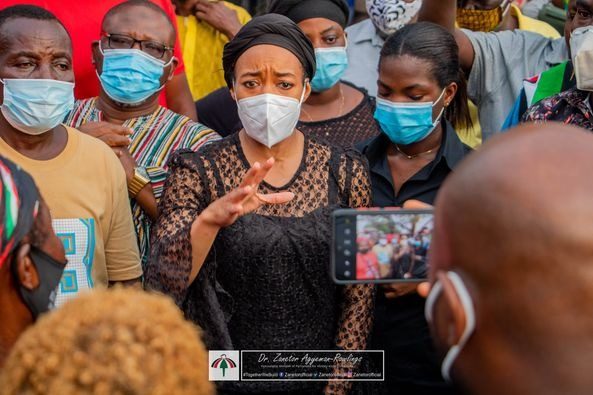 NDC MP for Klottey Korle constituency Zanetor Agyeman-Rawlings, speaking to the traders