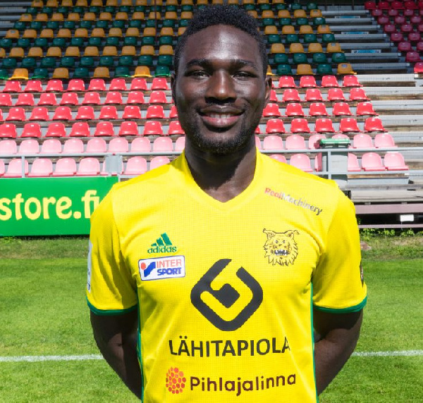 Ghanaian defender Baba Mensah