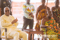 Admit your mistakes to Ghanaians,Otumfuo tells Mahama